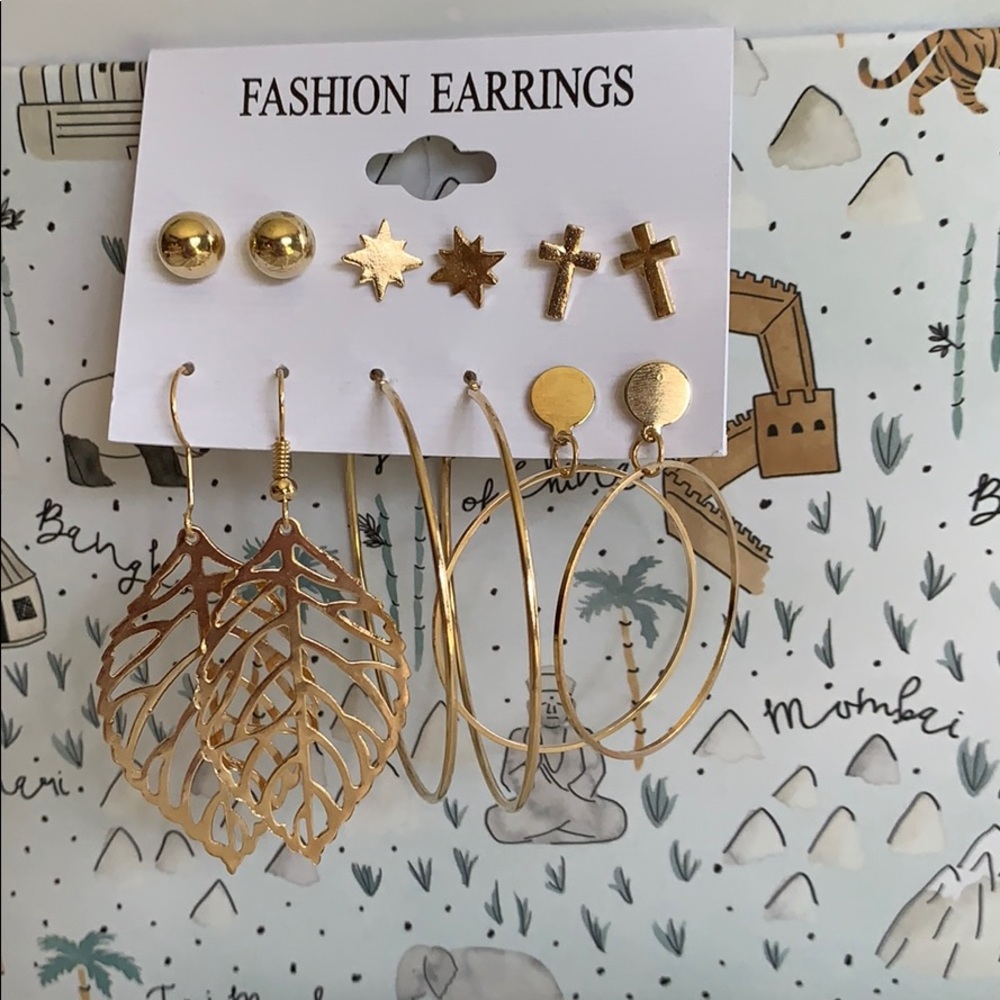 3/$25 🍁Set of 6 earrings🍁